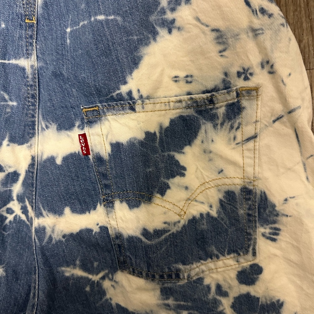 Levi's Blue and white Tie-Dye Women's Overalls - Picture 4 of 6
